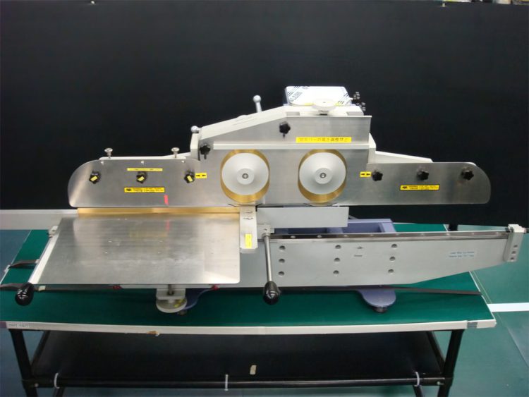 ∨溝用分割機