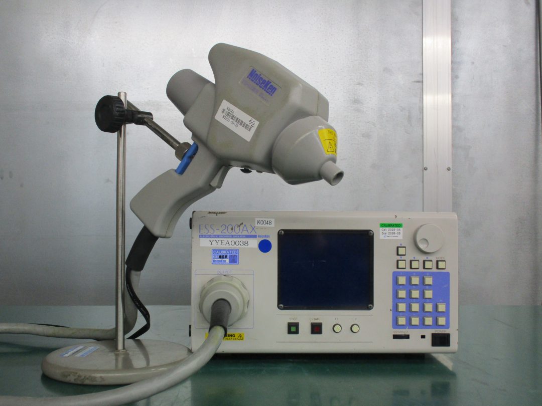 静電気試験機